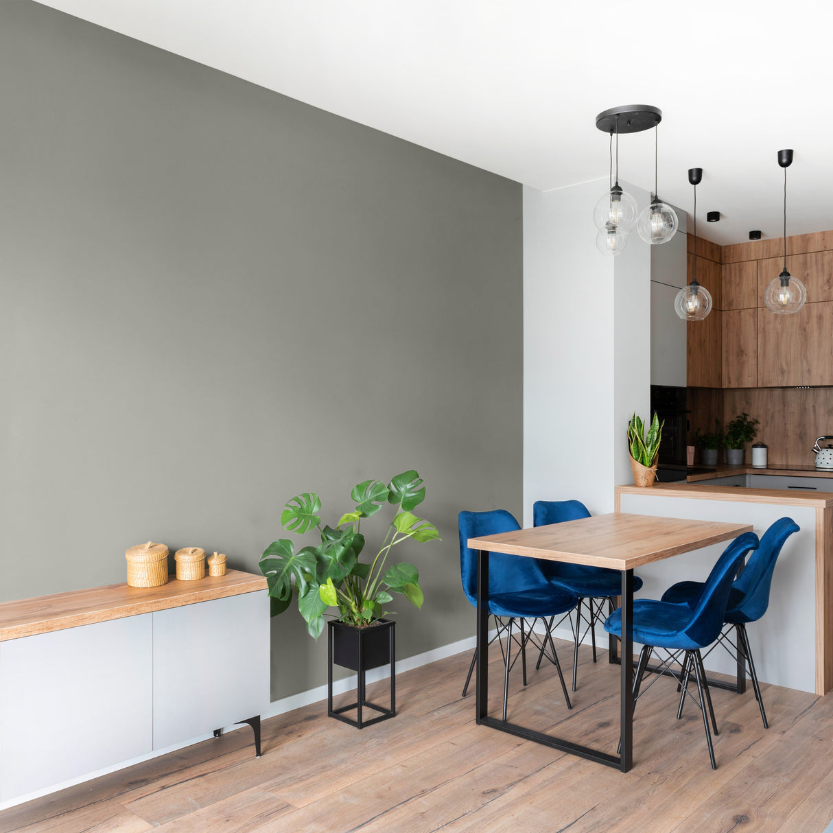 Silver Moonlight - Sample Pot