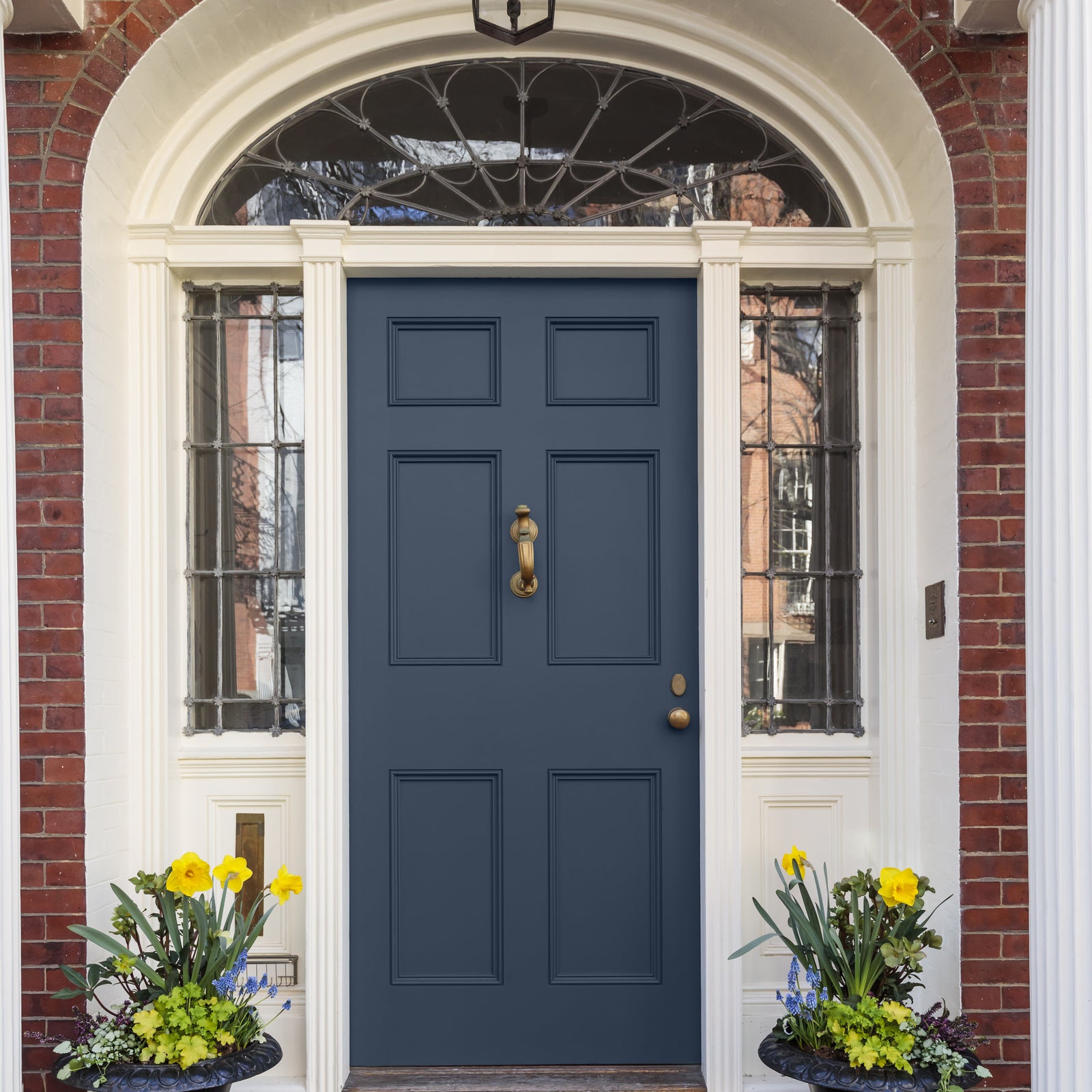 HOW TO REPAINT YOUR FRONT DOOR